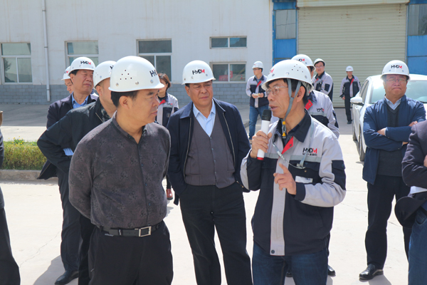 2017.4.18鏀垮崗-03410.jpg 甘肅省政協副主席黃選平一行蒞臨甘肅泓源麥迪邁智能停車有限責任公司檢查指導工作(圖4)