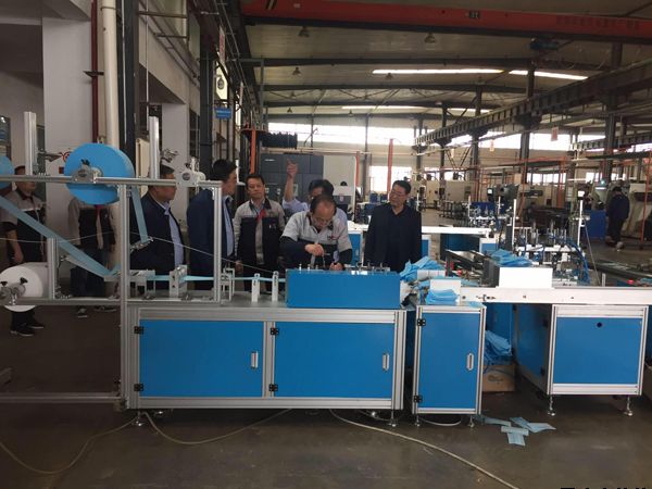 泓源公司領(lǐng)導(dǎo)班子深入豐收、泓盛達(dá)公司開展工作調(diào)研(圖2)