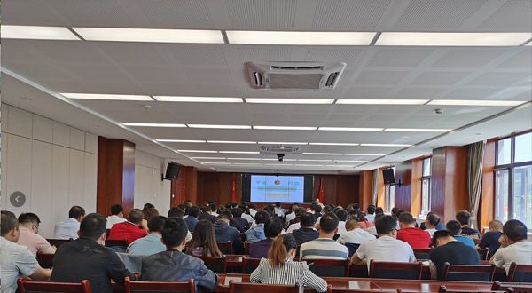 泓源公司組織開展安全生產(chǎn)知識(shí)專題培訓(xùn)(圖2) 泓源公司組織開展安全生產(chǎn)知識(shí)專題培訓(xùn)(圖2)