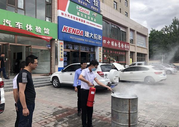 泓源新能源公司、出租車公司聯合開展消防安全演練(圖3)
