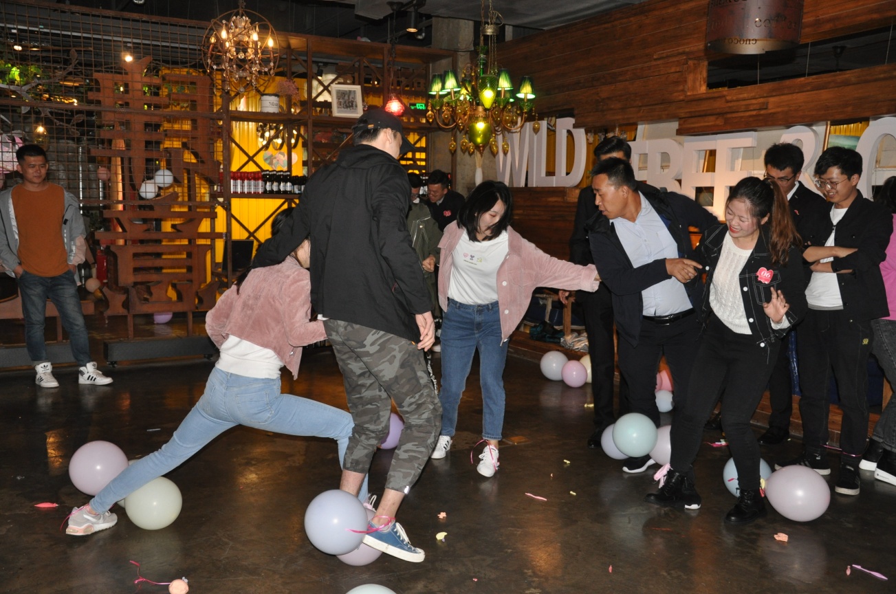 泓源公司舉辦“情定七夕·緣來是你”政銀企青年聯(lián)誼活動(圖9) 泓源公司舉辦“情定七夕·緣來是你”政銀企青年聯(lián)誼活動(圖9)