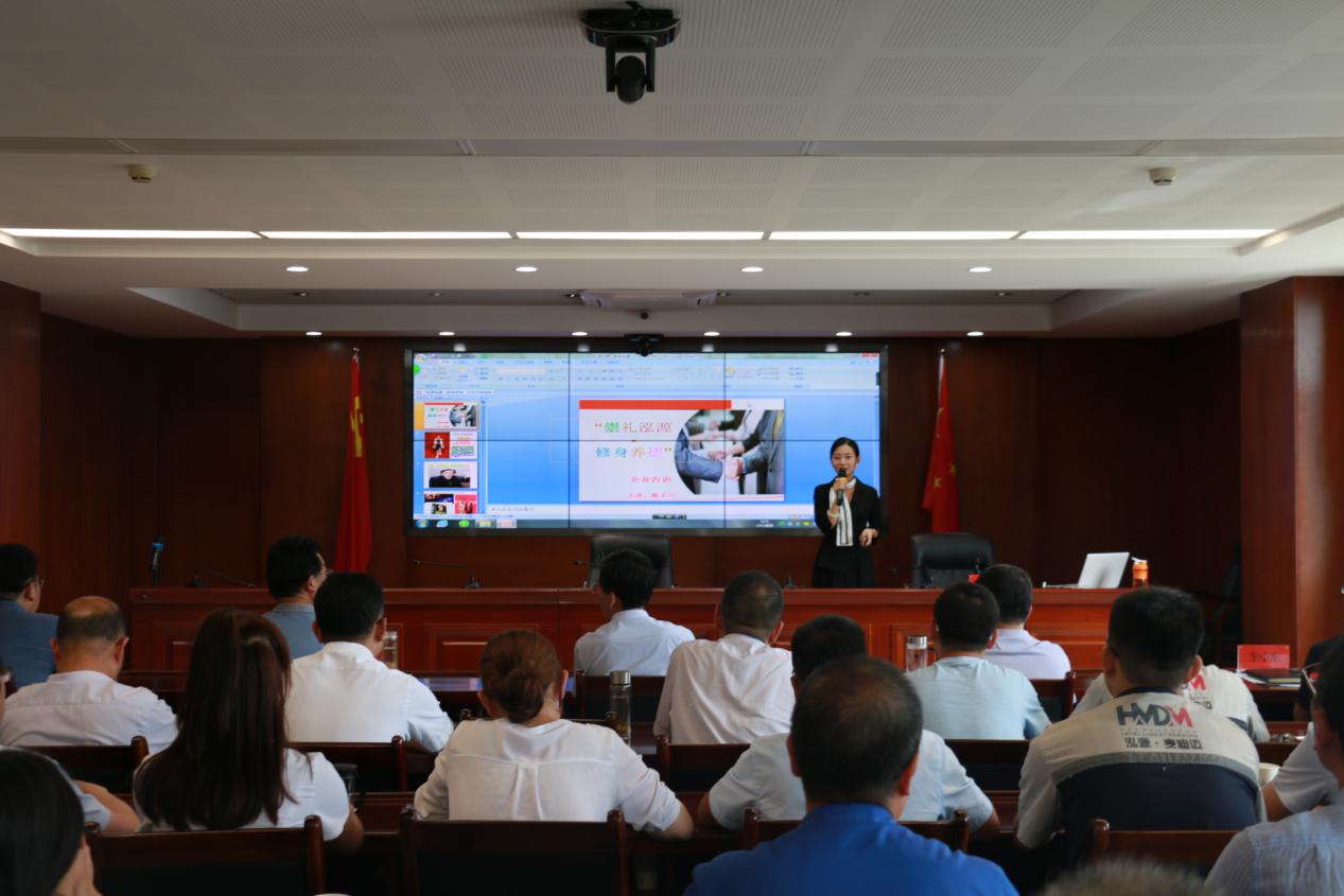 泓源公司大力提升員工素質(zhì)培樹(shù)企業(yè)形象(圖4) 泓源公司大力提升員工素質(zhì)培樹(shù)企業(yè)形象(圖4)