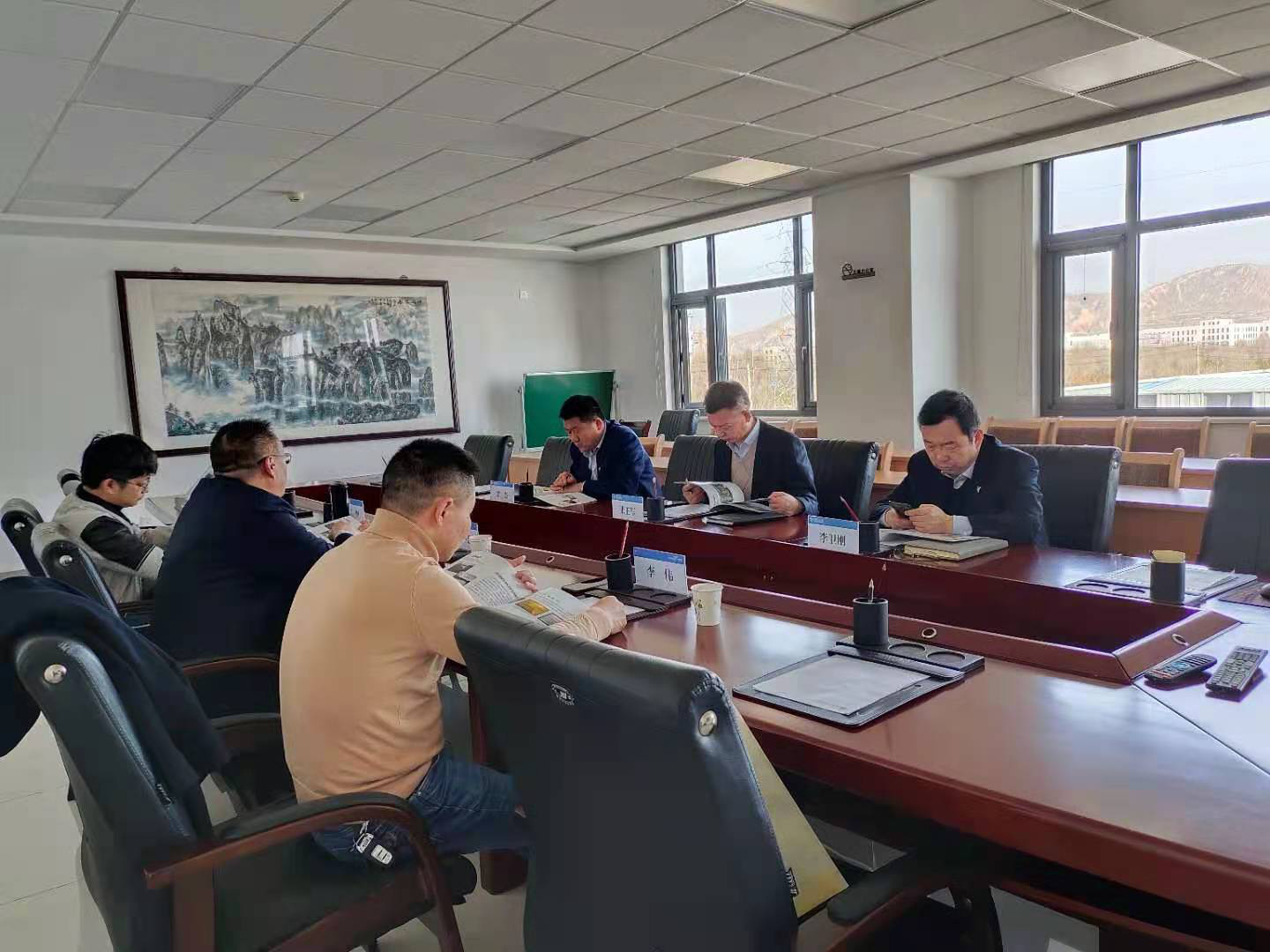 四川能投水務(wù)公司到訪泓源公司洽談合作事宜(圖2) 四川能投水務(wù)公司到訪泓源公司洽談合作事宜(圖2)